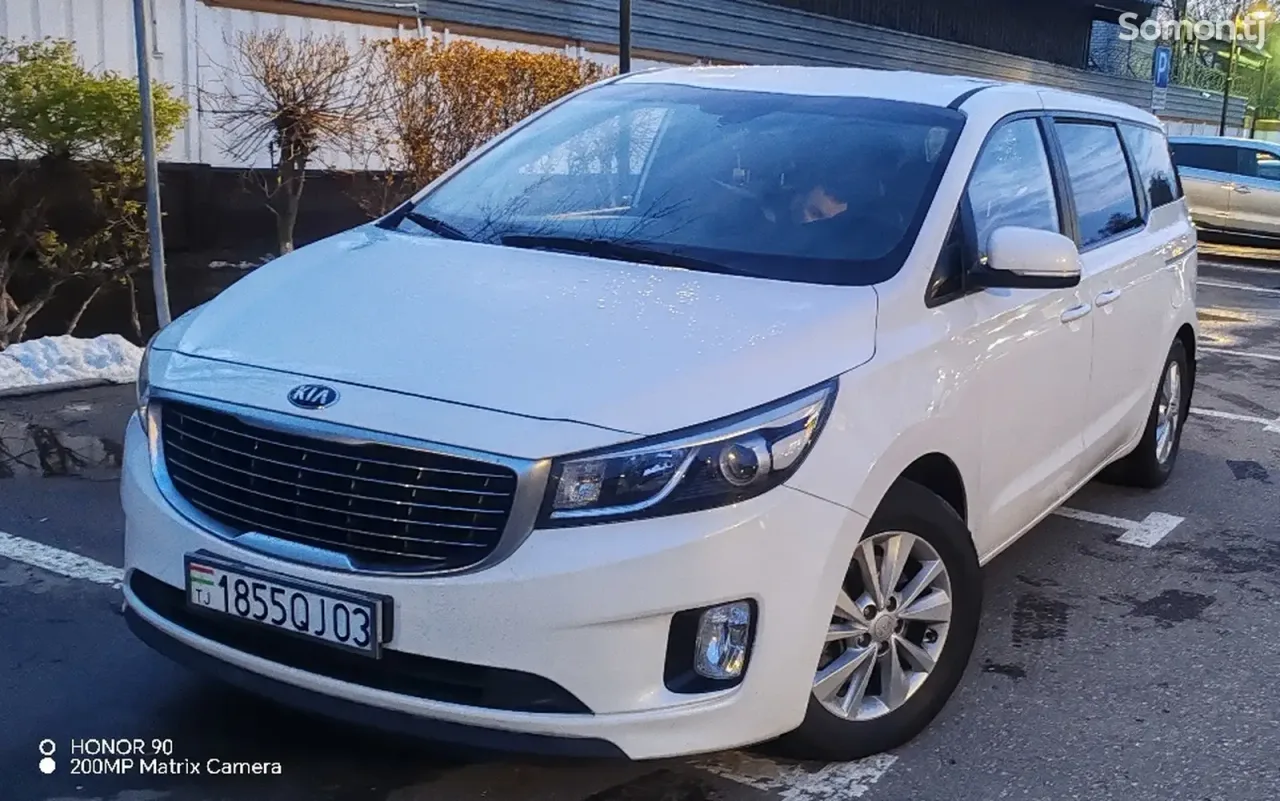Kia Carnival 2016 · 2.2 AT