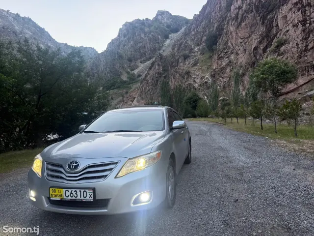 Toyota Camry 2011 · 2.5 AT
