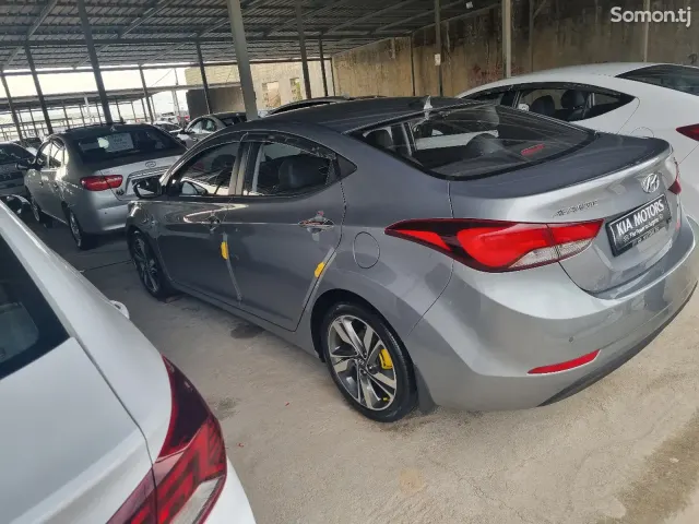 Hyundai Avante 2014 · 1.6 AT