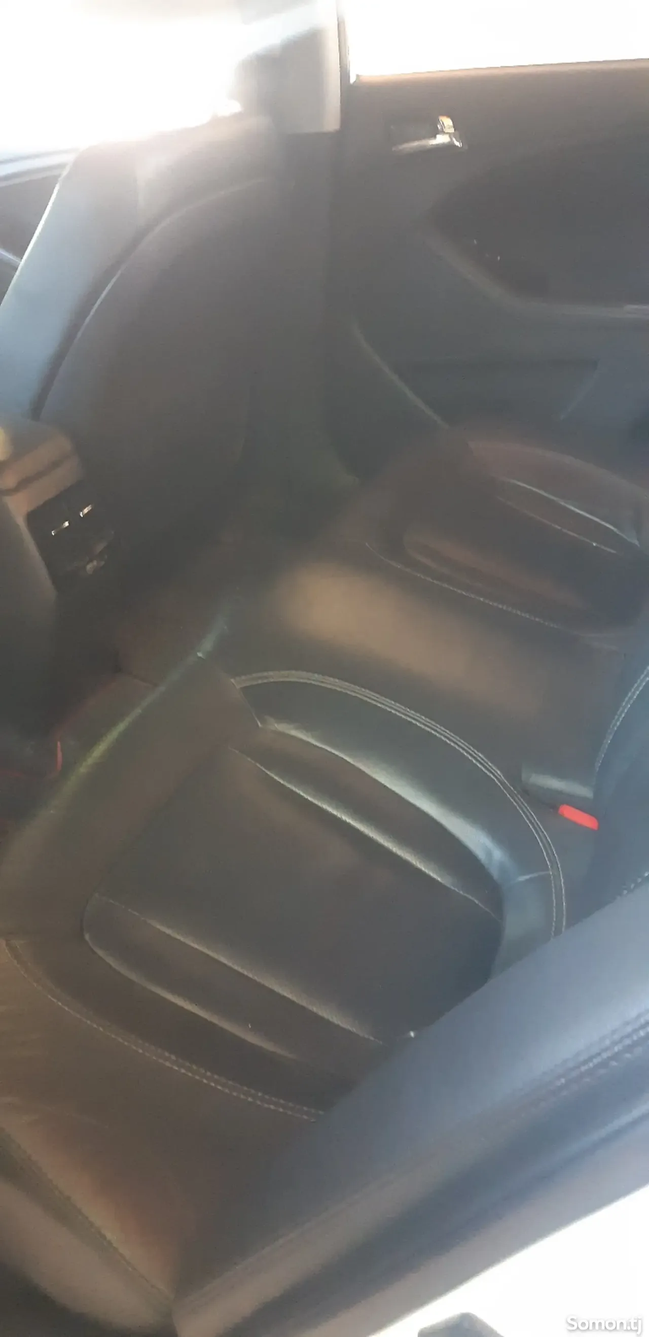 Kia K5 2011 · 2.0 AT