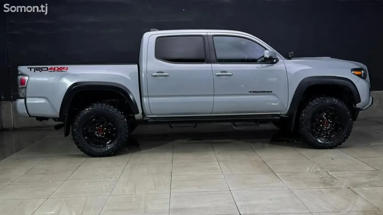 Toyota Land Cruiser Prado 2020 · 3.5 AT