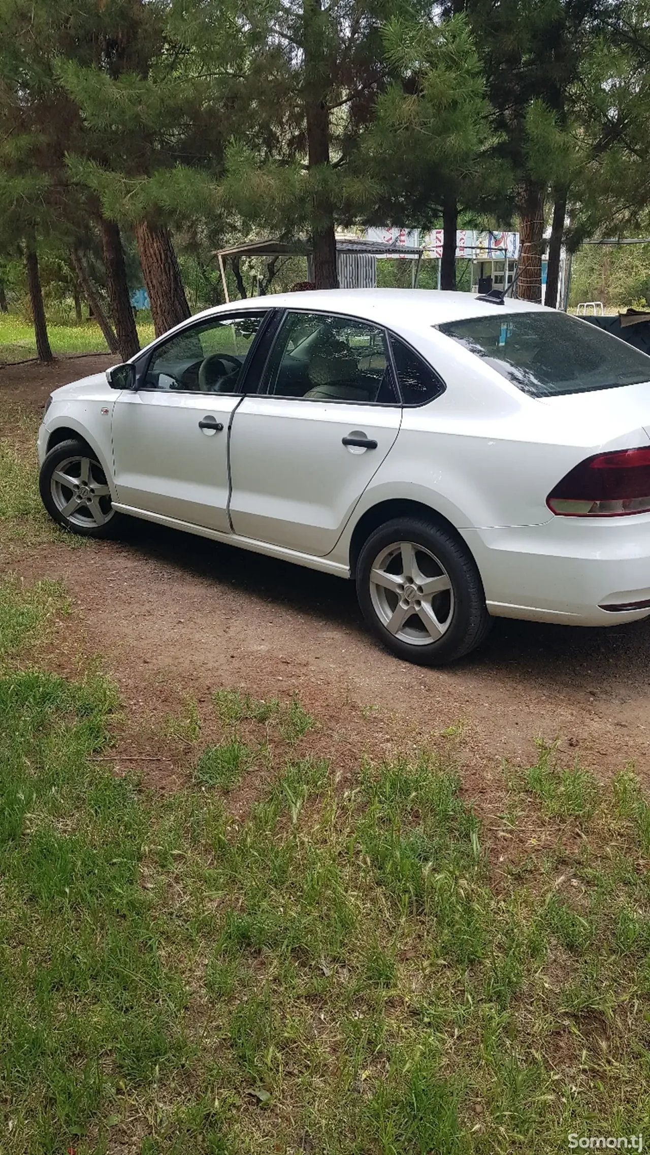 Volkswagen Polo 2019 · 1.6 MT