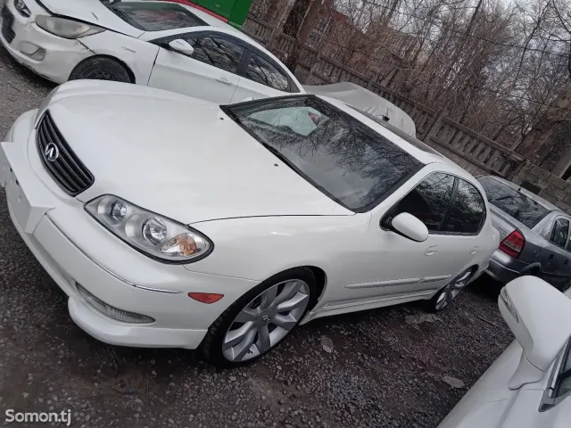 Nissan Maxima 2003 · 3.5 AT