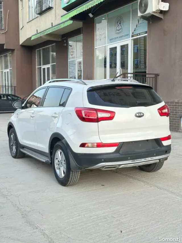 Kia Sportage 2015 · 2.0 AT