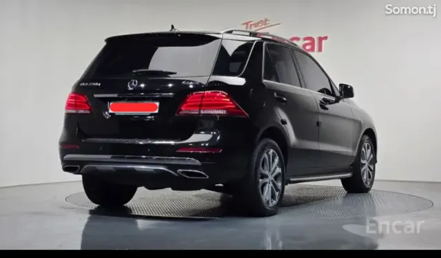 Mercedes-Benz GLE class 2016 · 2.5 AT