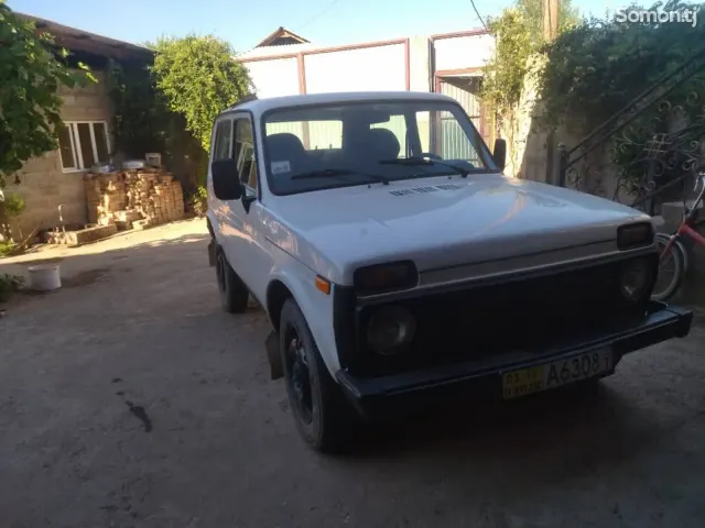 Lada (ВАЗ) Нива 2006 · 1.7 MT