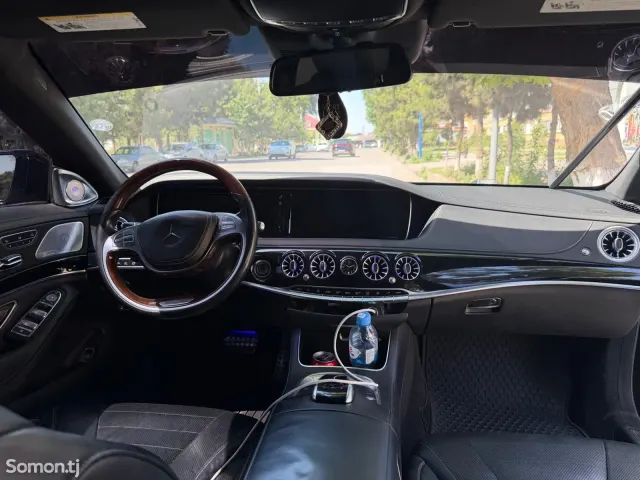 Mercedes-Benz S class 2015 · 5.5 AT