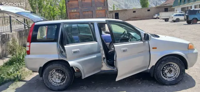 Honda HR-V 2001 · 0.6 MT