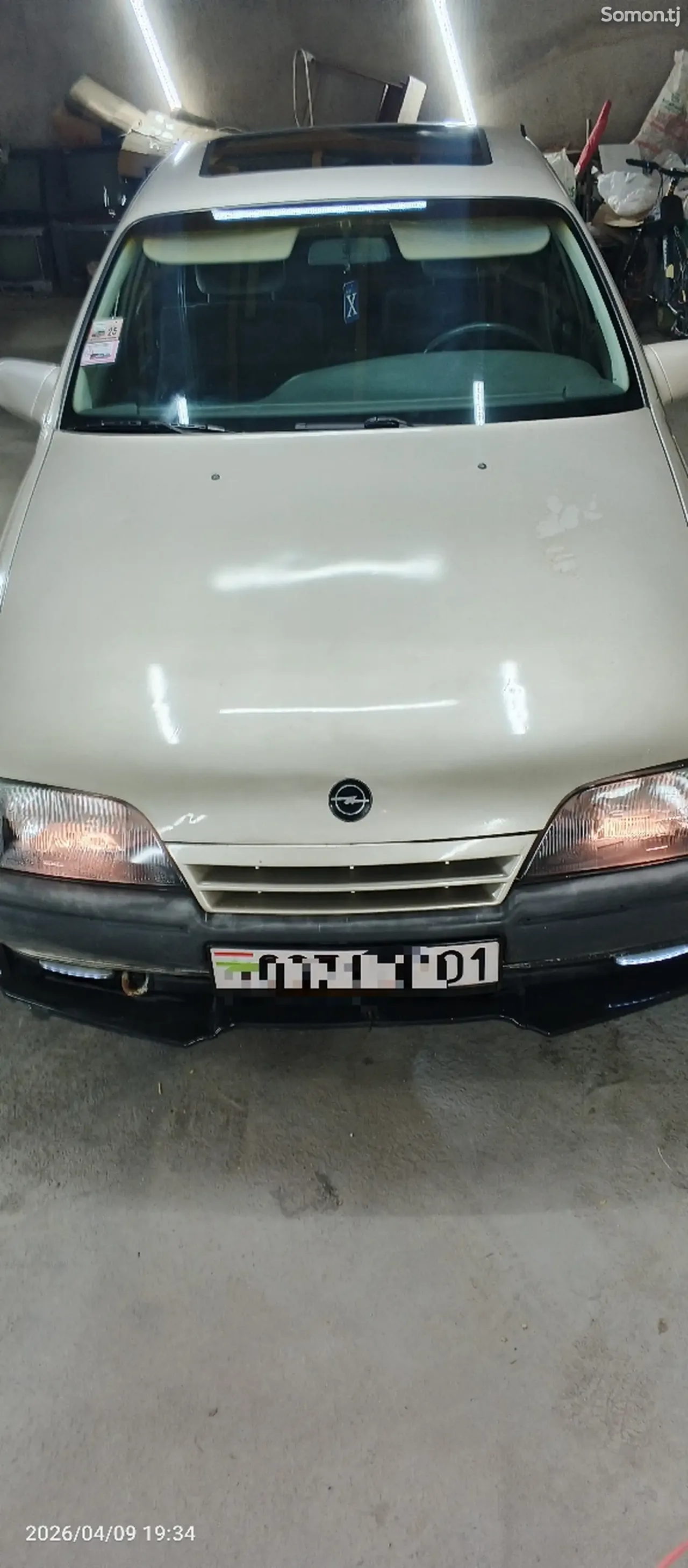 Opel Omega 1993 · 2.6 AT