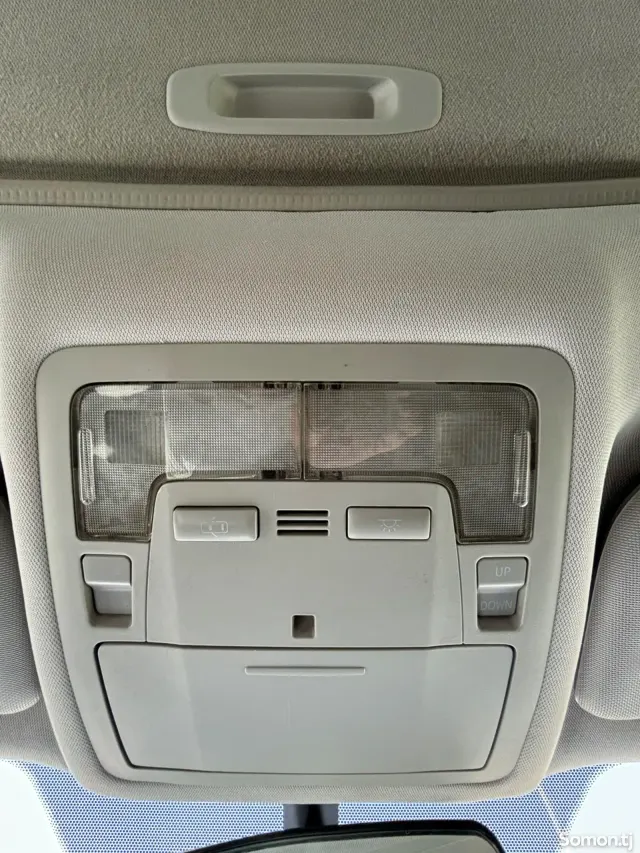 Toyota Corolla 2016 · 1.8 AT