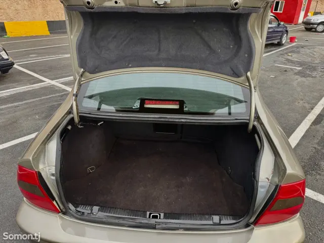 Opel Vectra B 1997 · 1.6 MT
