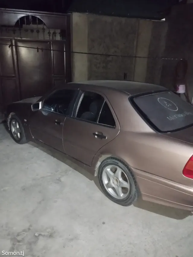 Mercedes-Benz C class 1994 · 1.8 MT