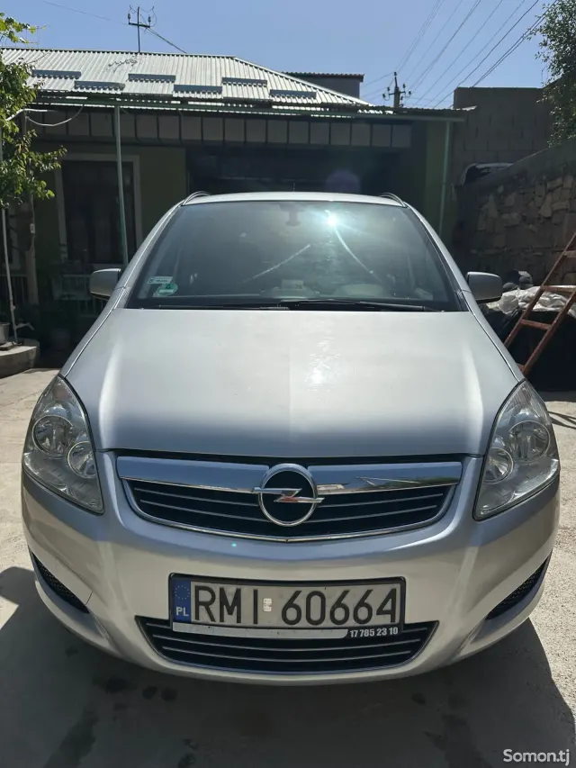 Opel Zafira 2014 · 1.8 MT