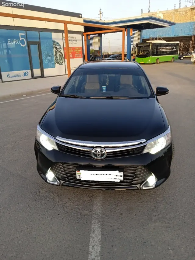 Toyota Camry 2013 · 2.5 AT