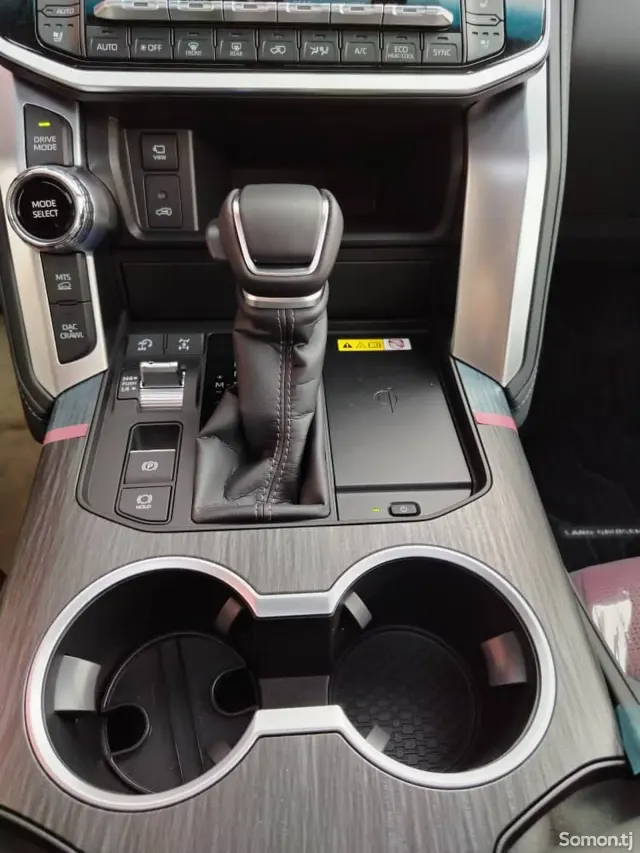Toyota Land Cruiser 2026 · 3.5 AT