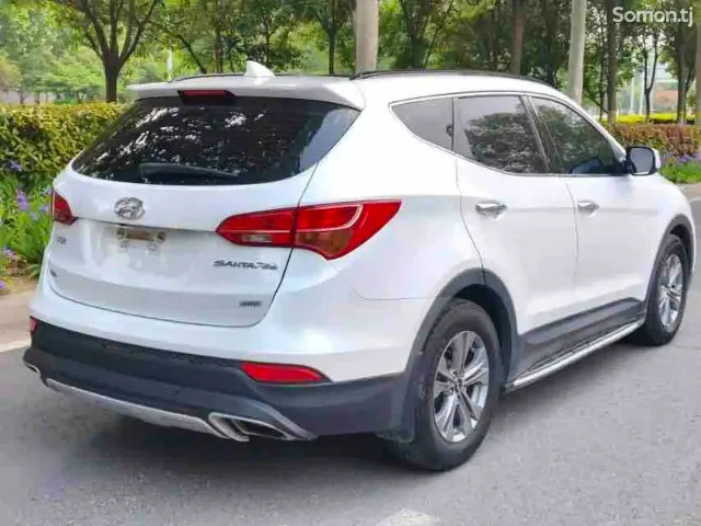 Hyundai Santa Fe 2016 · 2.0 AT