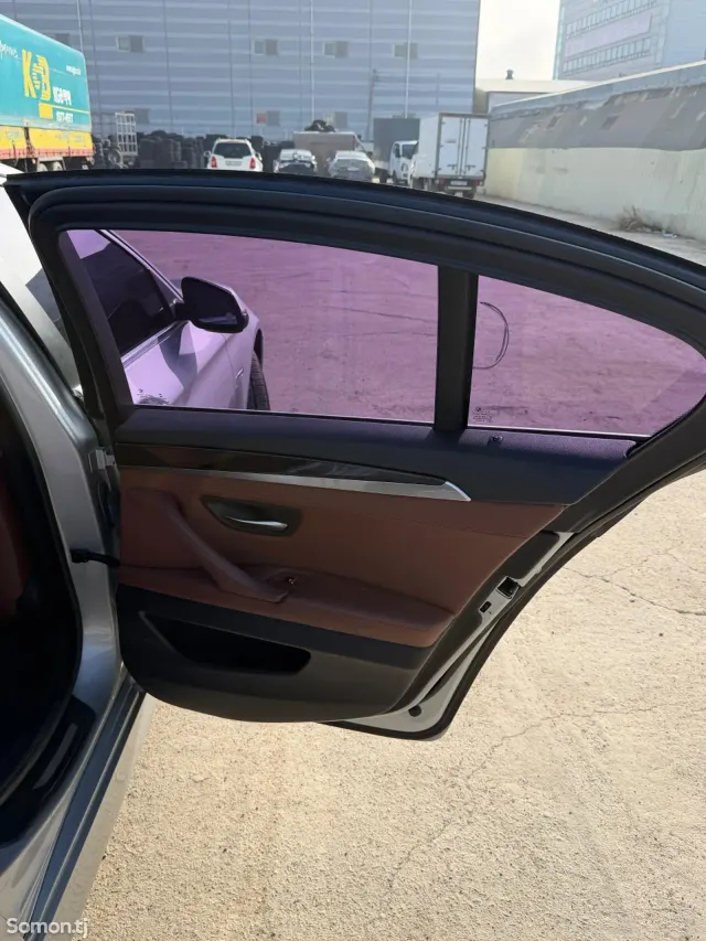 BMW 5 series 2014 · 2.0 AT