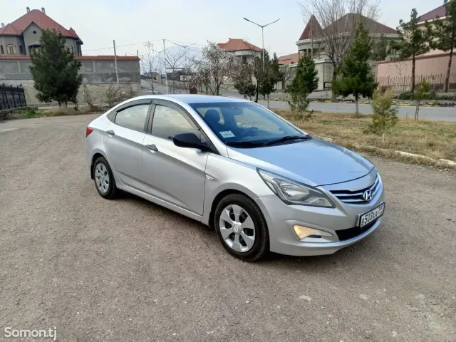 Hyundai Solaris 2015 · 1.6 AT