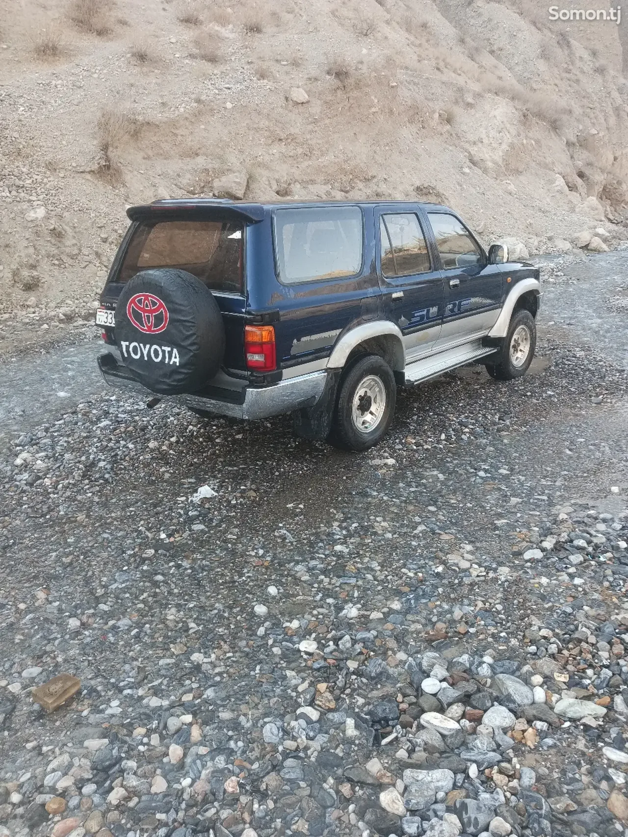 Toyota Hilux Surf 1993 · 2.9 MT