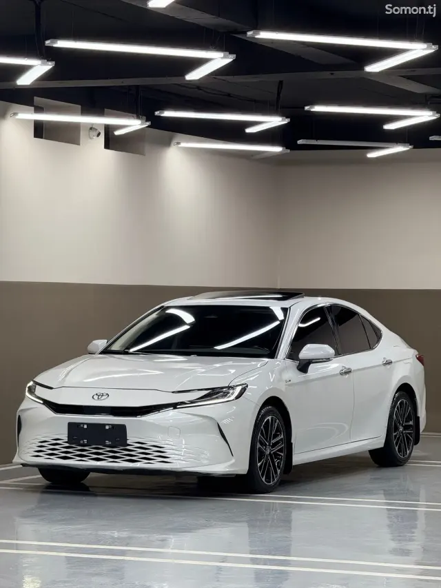 Toyota Camry 2024 · 2.0 AT