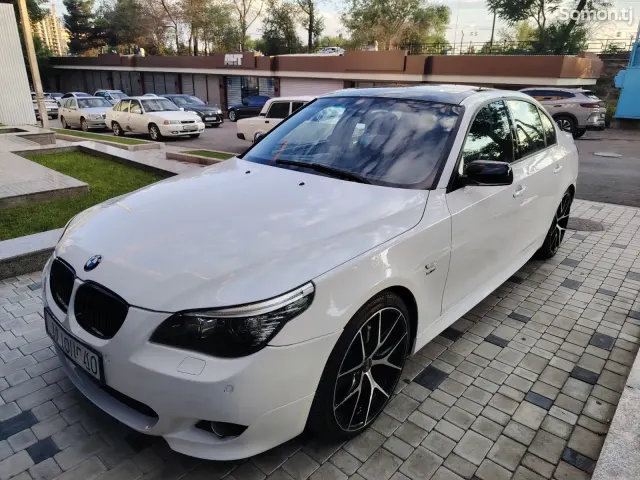 BMW 5 series 2008 · 3.0 AT