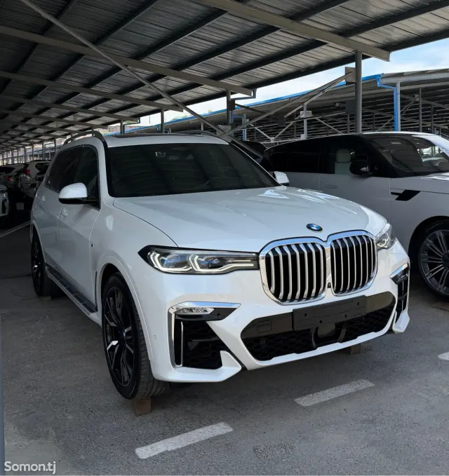 BMW X7 2021 · 3.0 AT