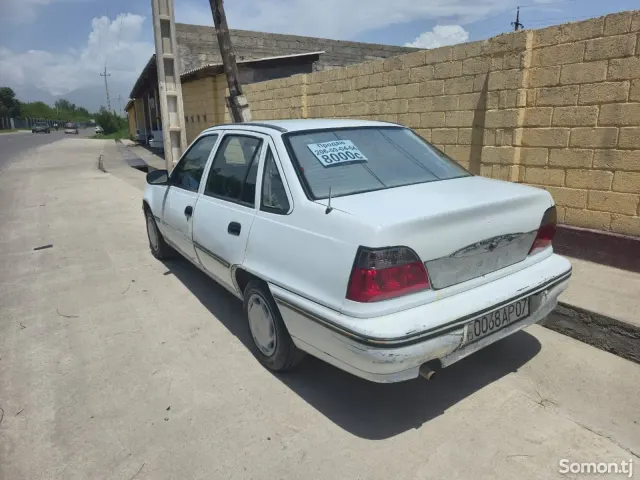 Daewoo Nexia 1994 · 1.5 MT