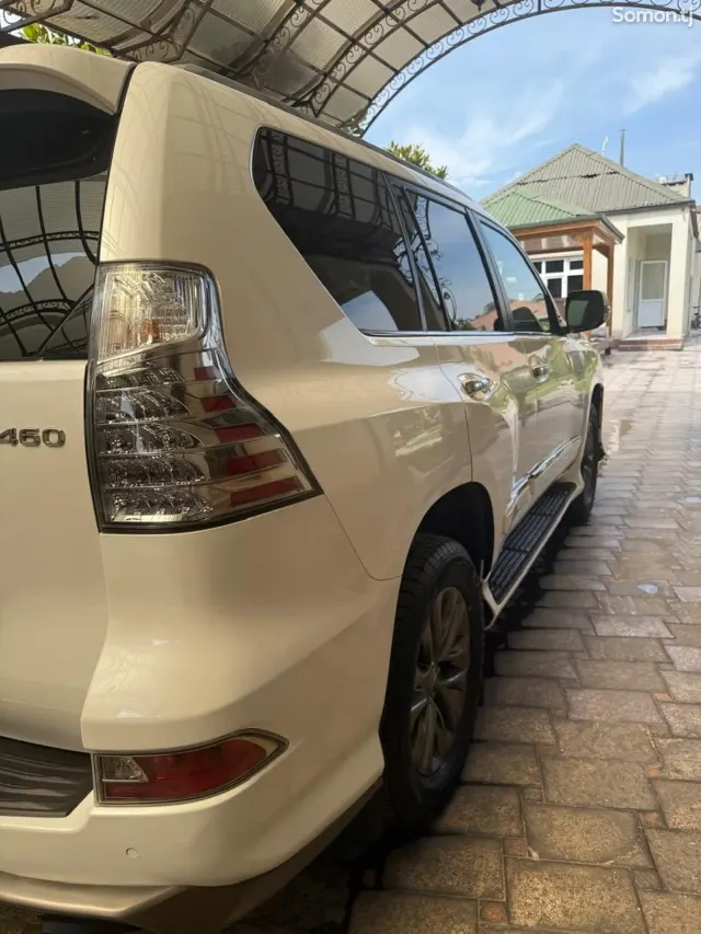 Lexus GX series 2018 · 4.6 AT
