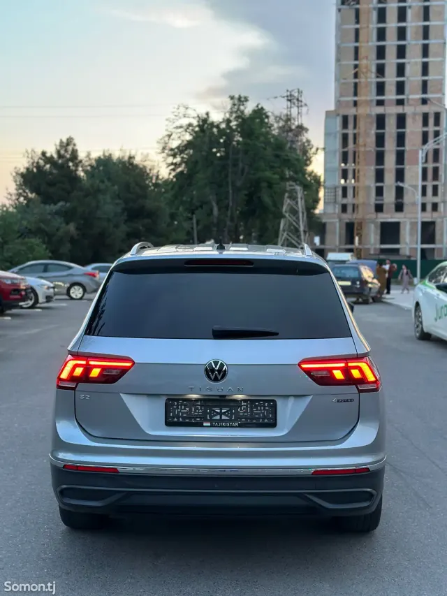 Volkswagen Tiguan 2023 · 2.0 AT