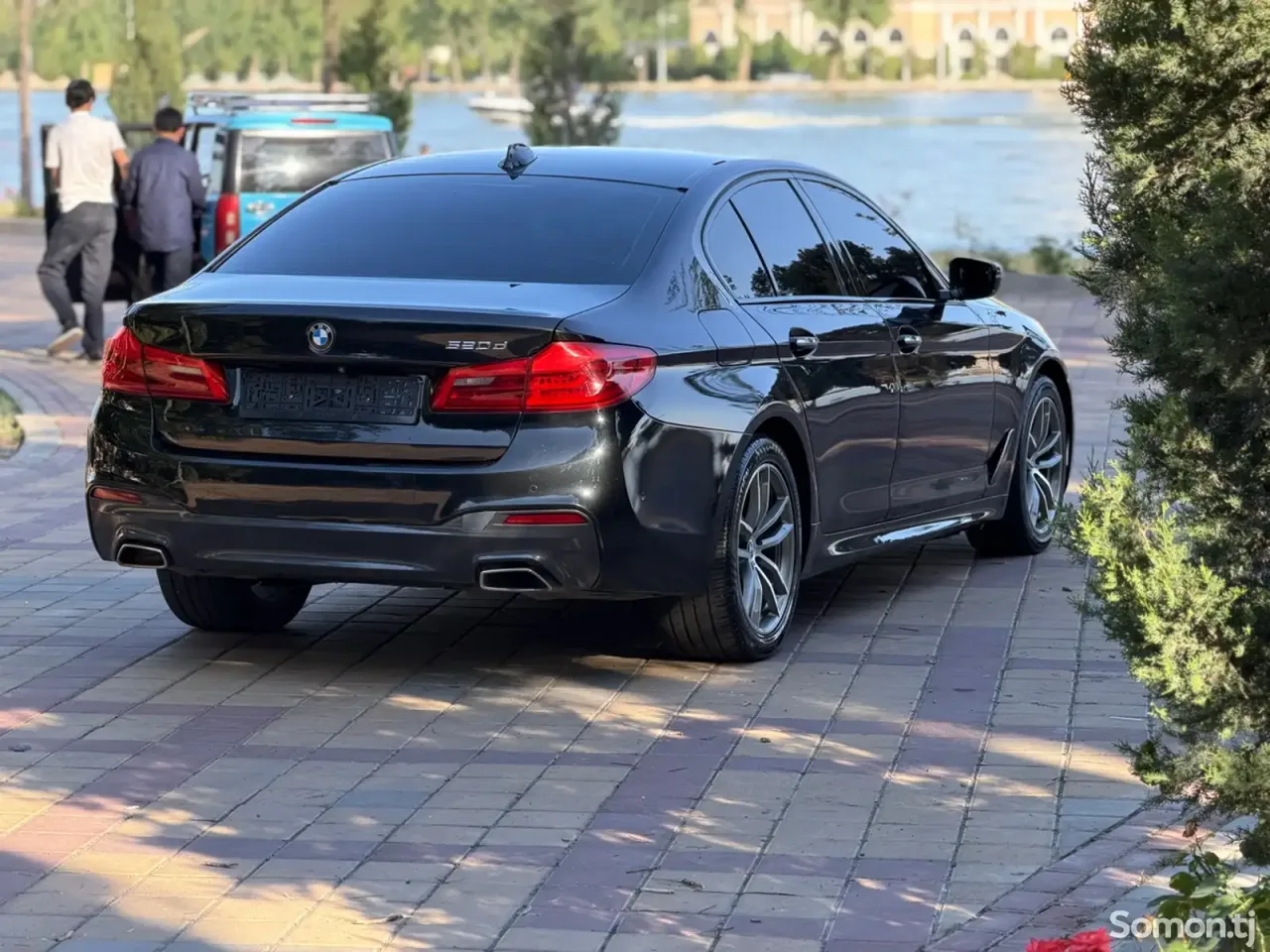 BMW 5 series 2017 · 2.0 AT