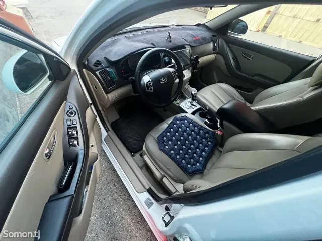 Hyundai Avante 2007 · 1.6 AT