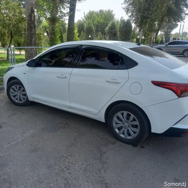 Hyundai Accent 2020 · 1.6 AT