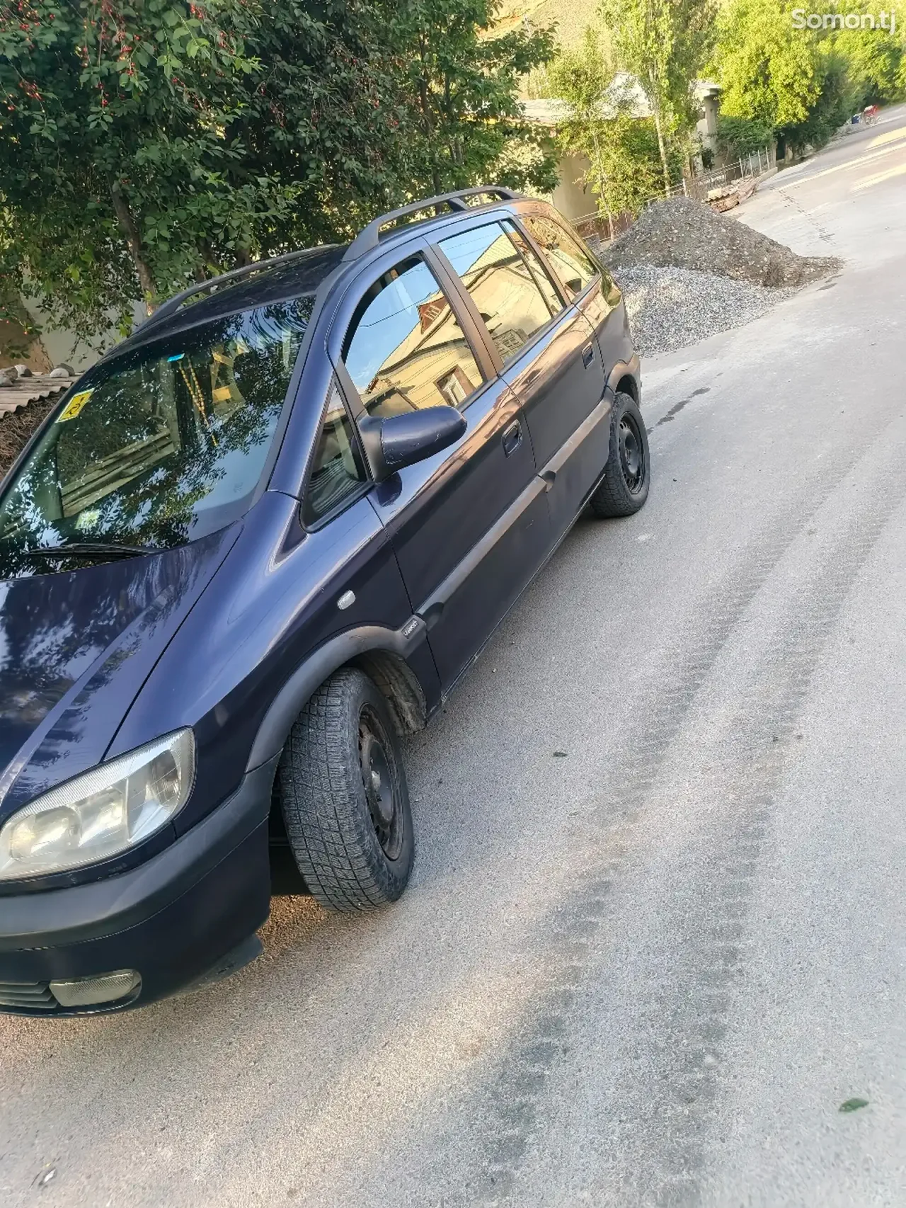 Opel Zafira 1999 · 1.8 MT