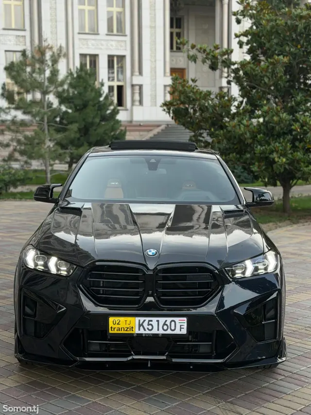 BMW X6 M 2021 · 4.4 AT