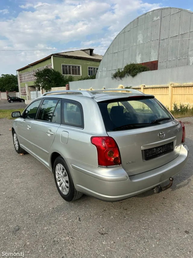 Toyota Avensis 2006 · 1.8 MT