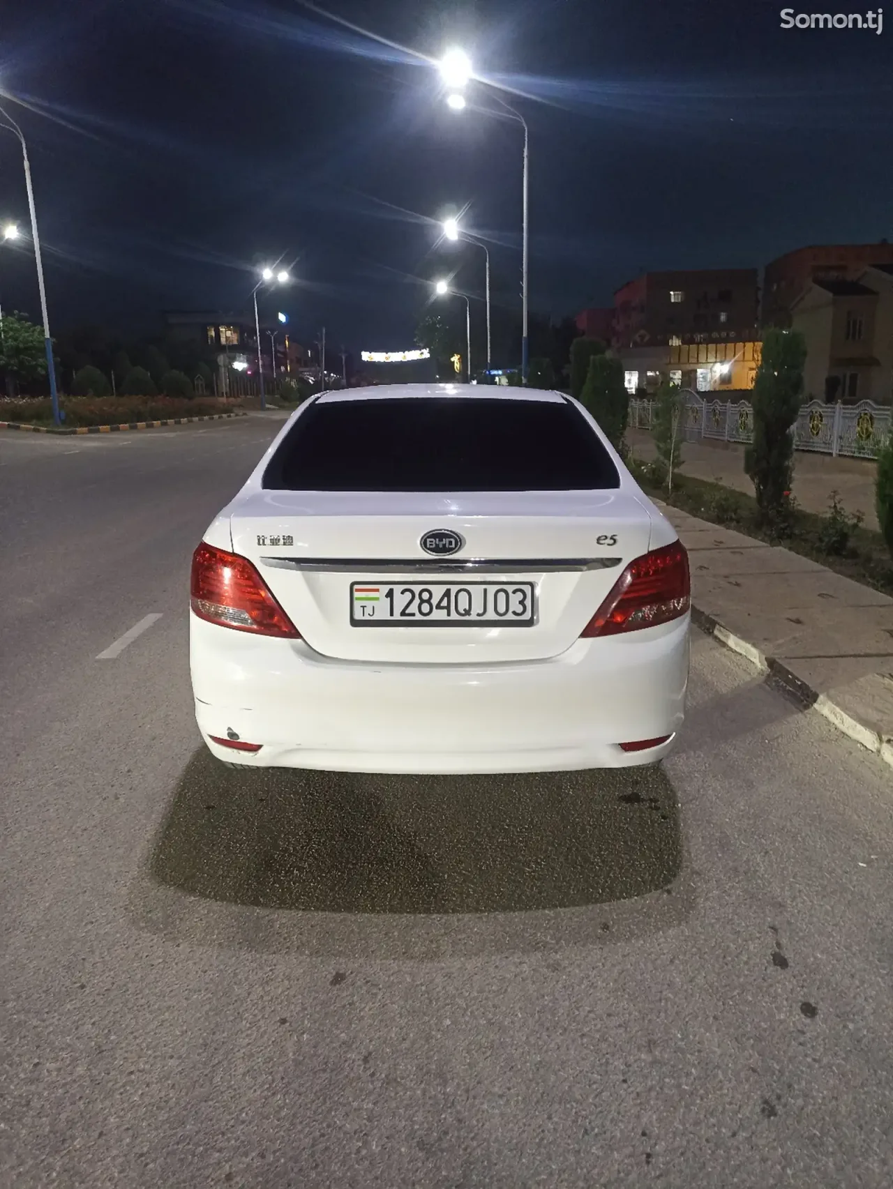 BYD E5 2019 · AT