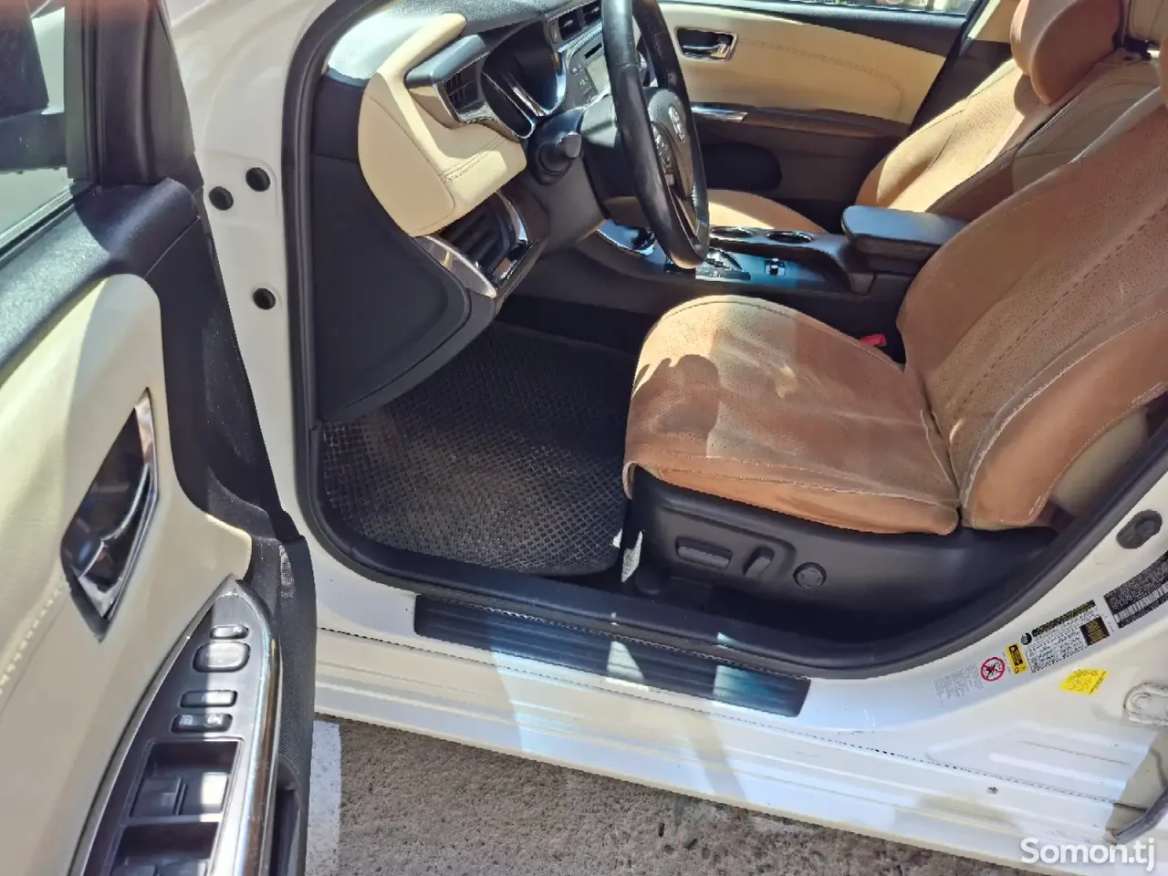 Toyota Avalon 2015 · 2.5 AT