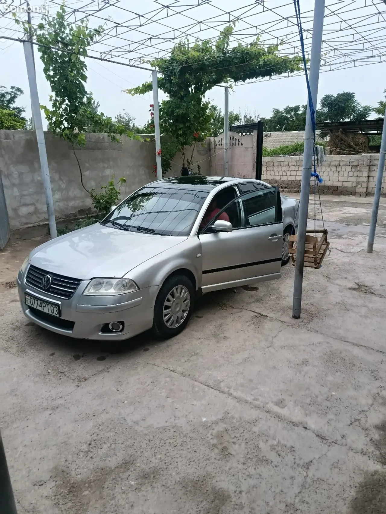 Volkswagen Passat 2003 · 1.8 MT