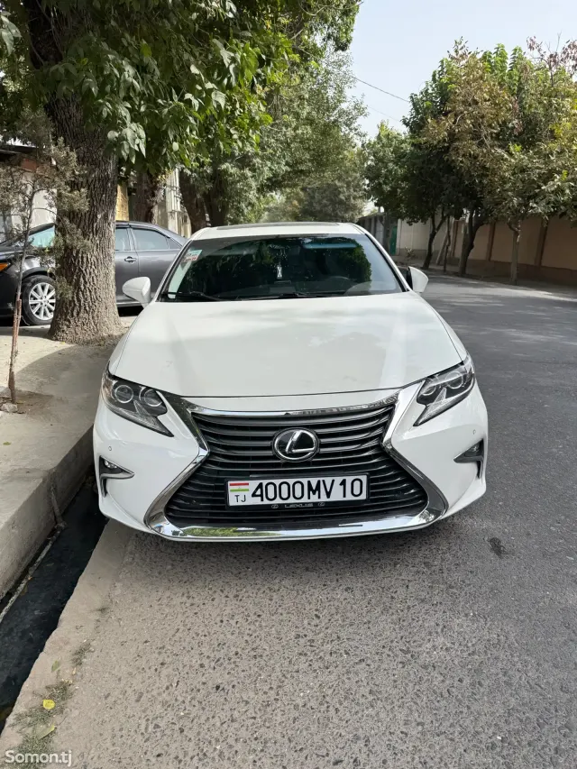 Lexus ES series 2016 · 3.5 AT