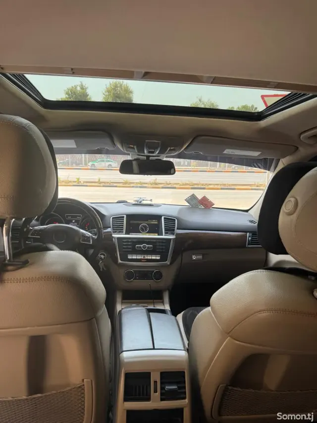 Mercedes-Benz ML class 2013 · 3.5 AT