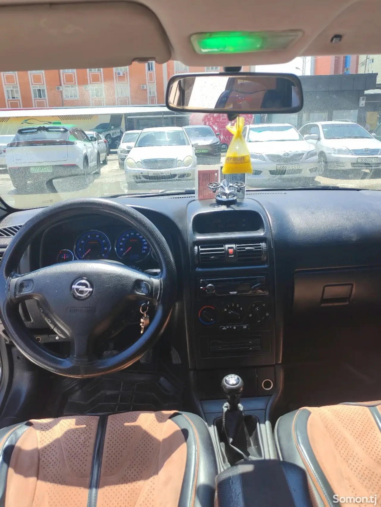 Opel Astra G 2002 · 1.6 MT