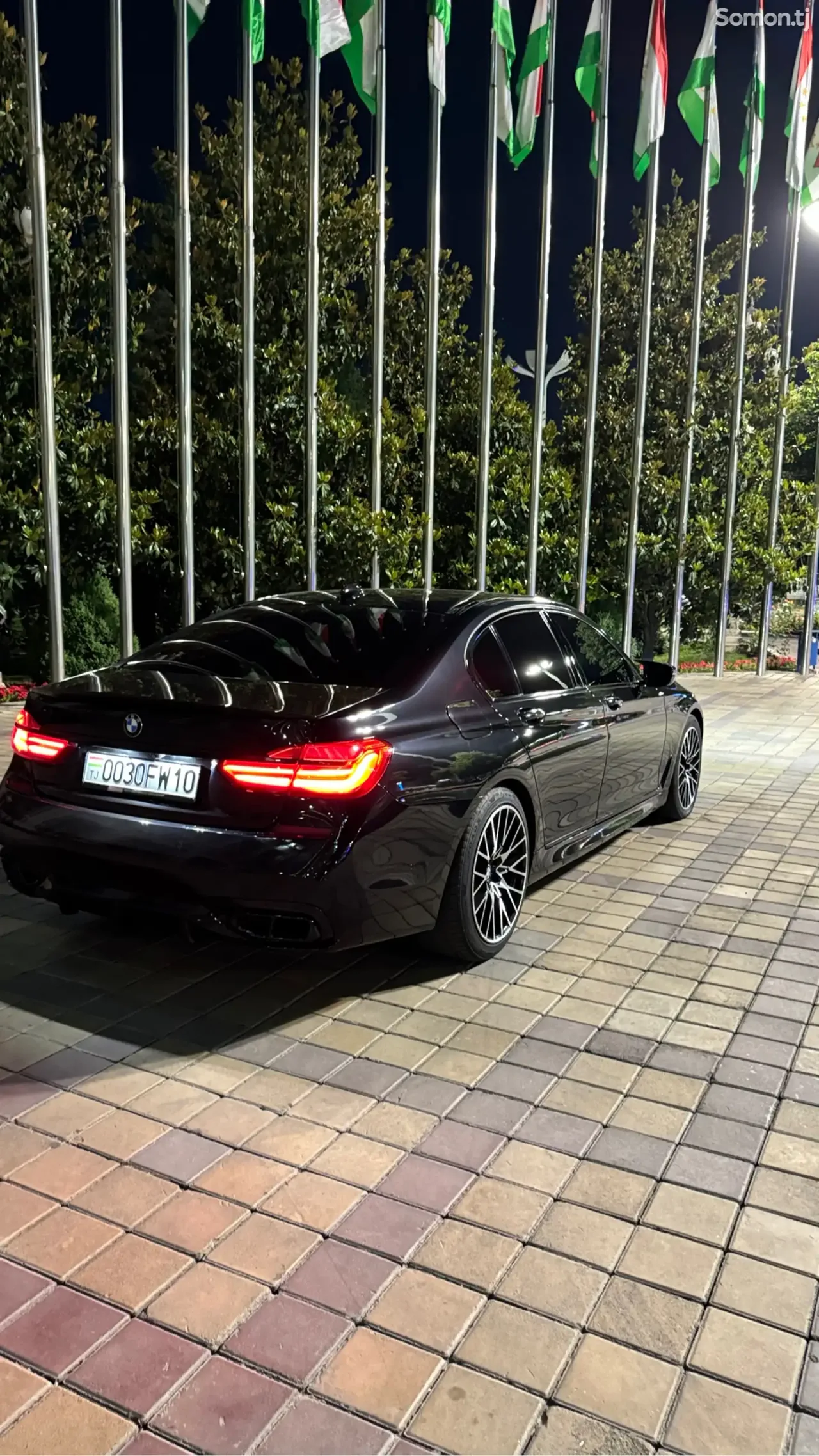 BMW 7 series 2017 · 3.0 AT