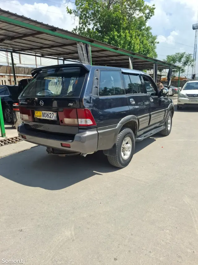 Ssang Yong Musso 2001 · 2.9 MT