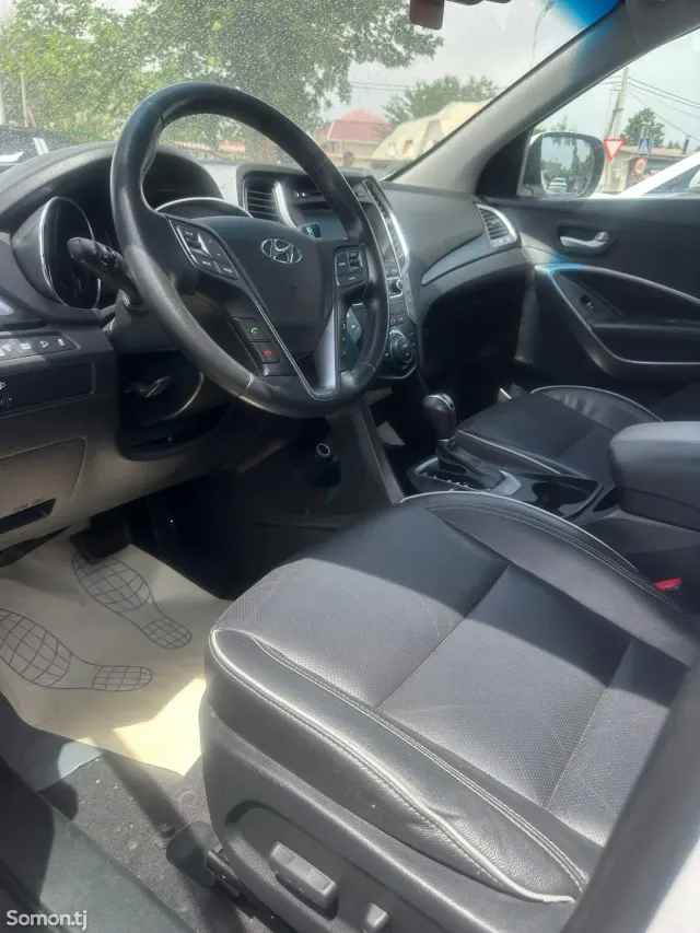 Hyundai Santa Fe 2018 · 2.0 AT
