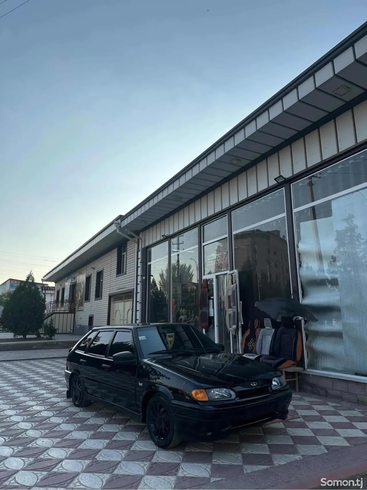 Lada (ВАЗ) 2114 2003 · 1.7 MT