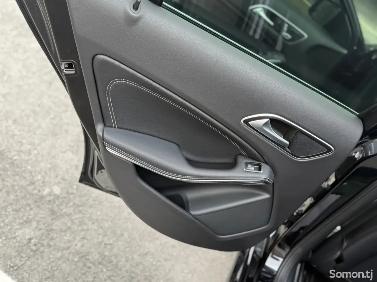 Mercedes-Benz A class 2017 · 2.0 AT