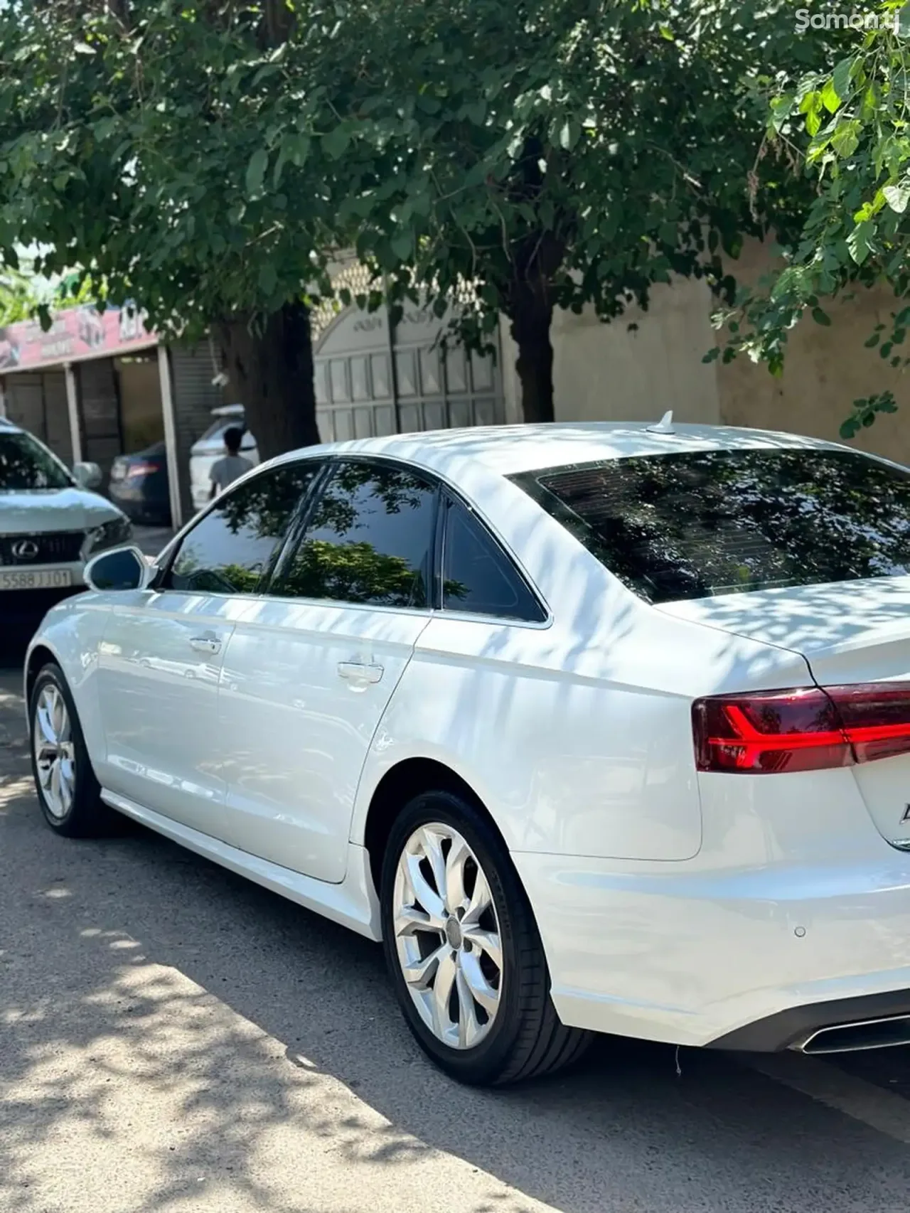 Audi A6 2015 · 2.0 AT