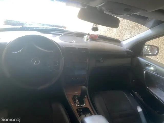 Mercedes-Benz C class 2001 · 2.3 AT
