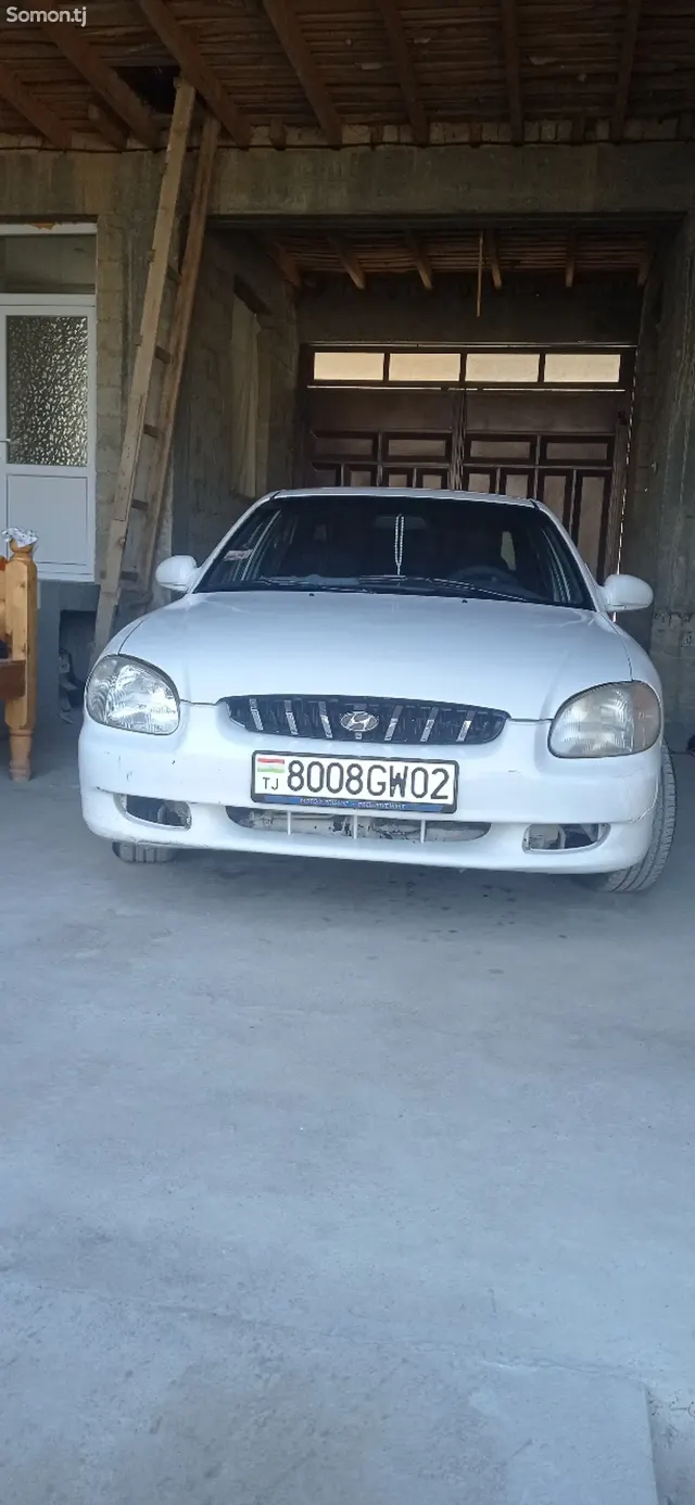 Hyundai Accent 2000 · MT
