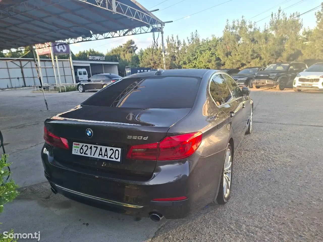 BMW 5 series 2017 · 2.0 AT